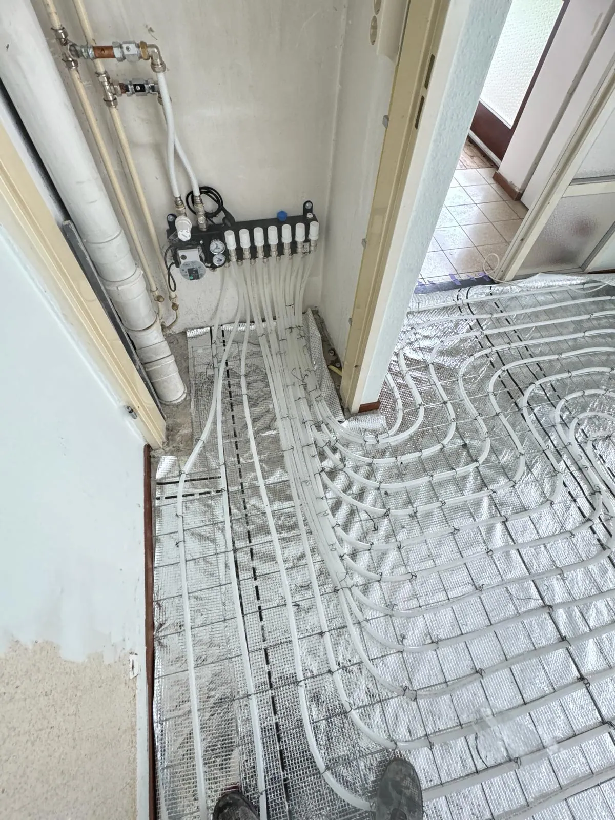 Verdeler ROBOT met aansluitingen tijdens service en onderhoud